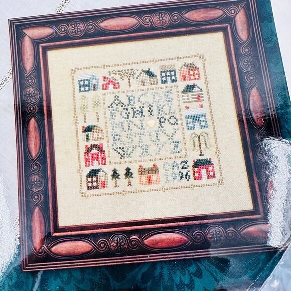 The Drawn Thread Counted Cross Stitch 12 House Sampler & Perennial Border Floss - Picture 3 of 11